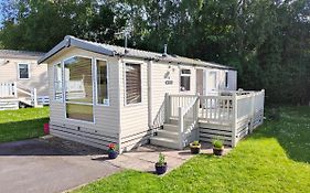 Holiday Home Sleeps Six