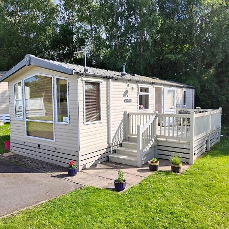 Holiday Home Sleeps Six Saint Leonards Exterior photo
